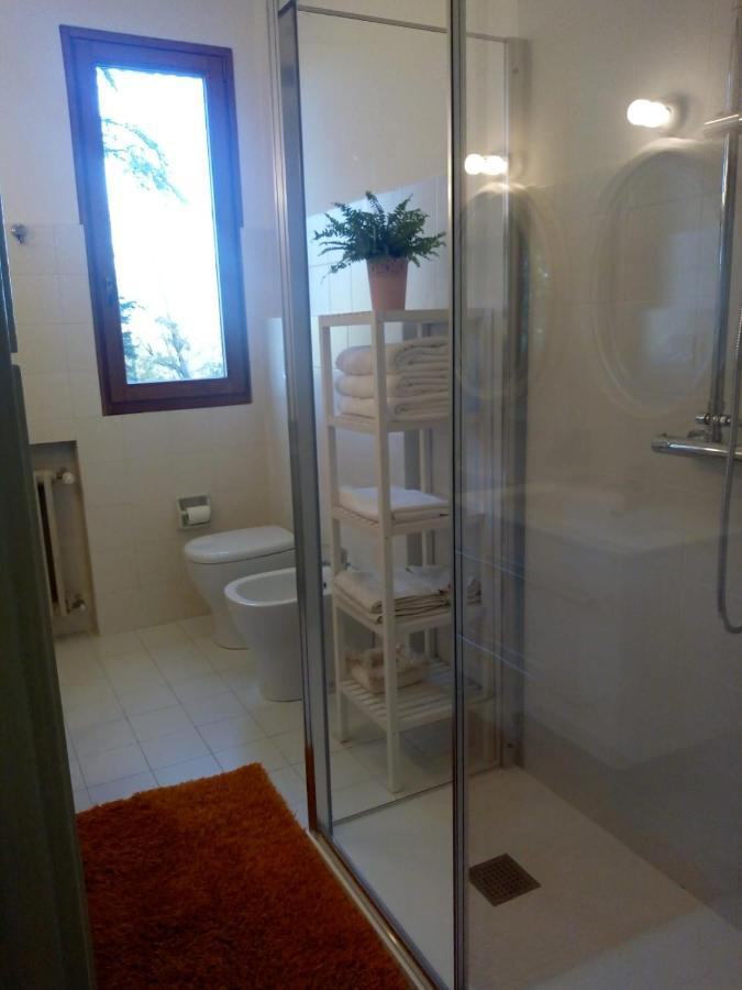 Casale La Pineta Apartment Mombaroccio ภายนอก รูปภาพ